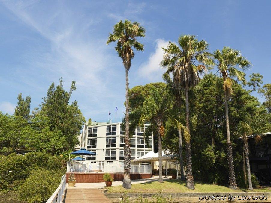 Mirage Hotel Newport Exterior photo